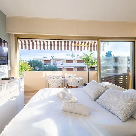 1-br Near The And The Croisette Palm