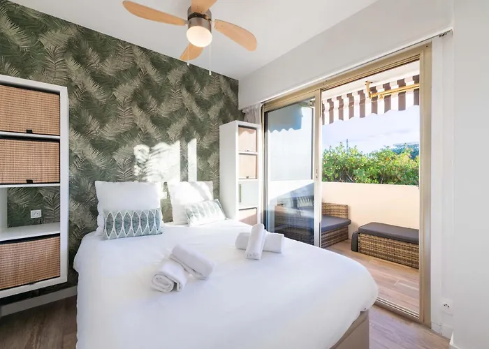 Apartament 1-br Near The And The Croisette Palm Cannes