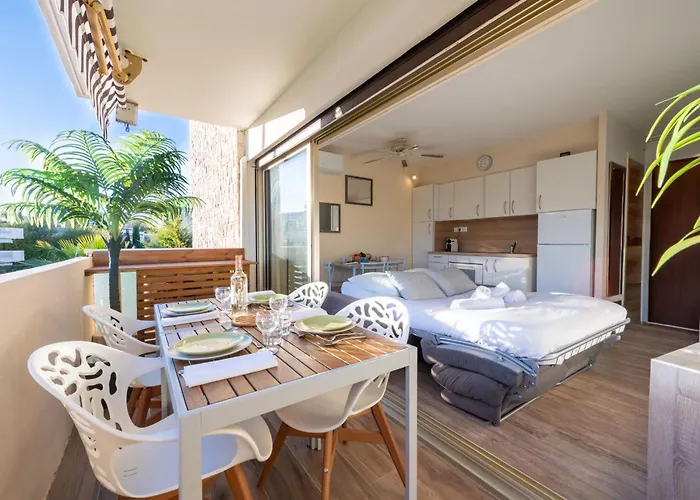 Apartament 1-br Near The And The Croisette Palm